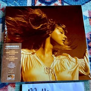 💛🫶 Taylor Swift Fearless TV Chinese Vinyl Variant NEW with Vinyl Mitt 🫶💛